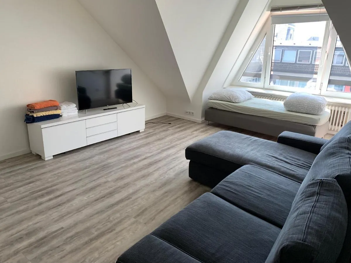 Altstadt Kunstmuseum Dusseldorf Apartment